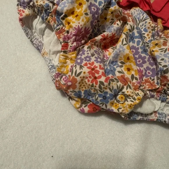 Floral Baby Romper with Red Bow - Picture 2 of 5